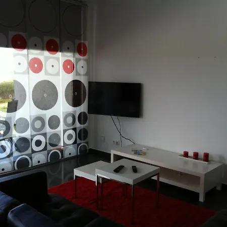 In Portugal With Sea View & Pool *