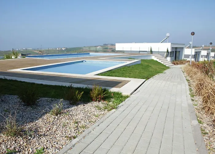 In Portugal With Sea View & Pool