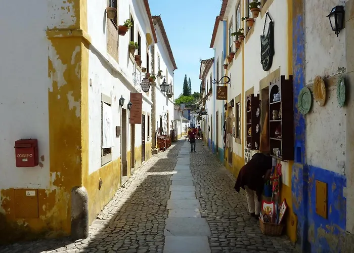 וילה In Portugal With Sea View & Pool לוריניה